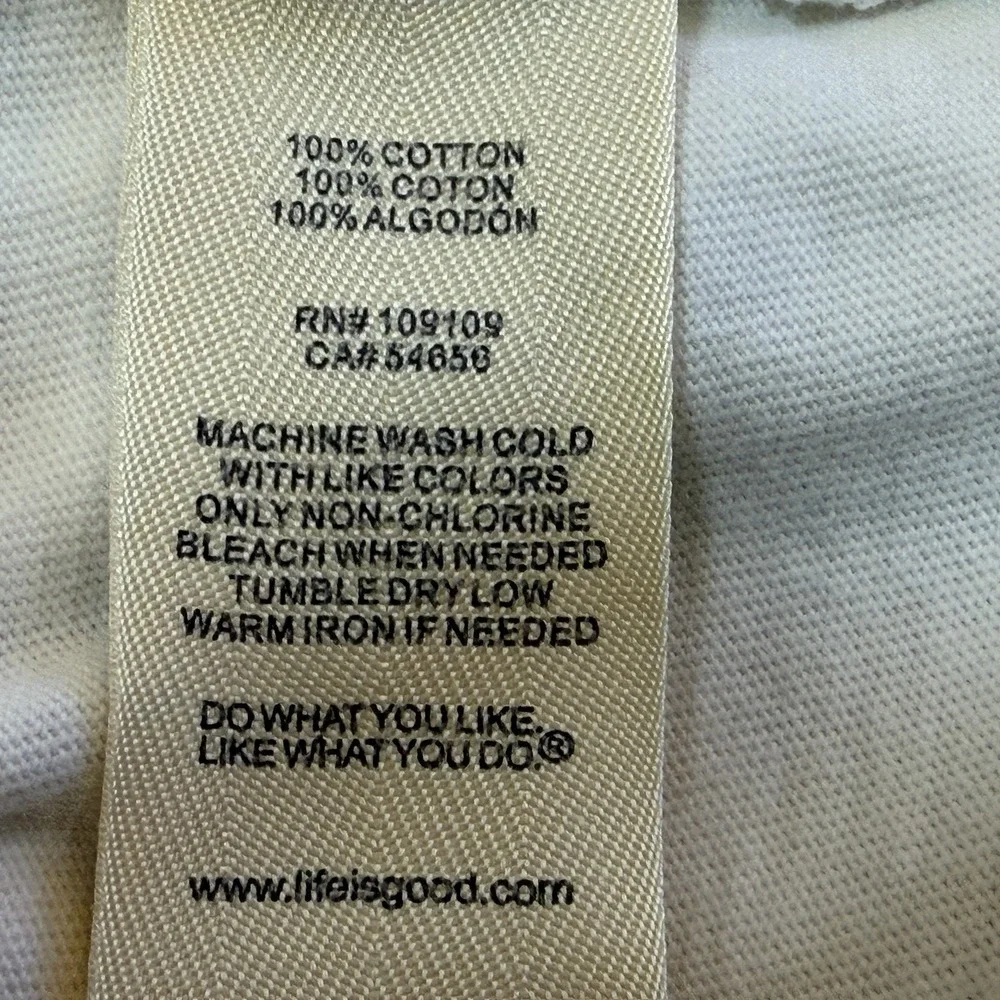 Life is Good Relaxed Fit T-Shirt Womens XXL Off White Wild at Heart Long Sleeve